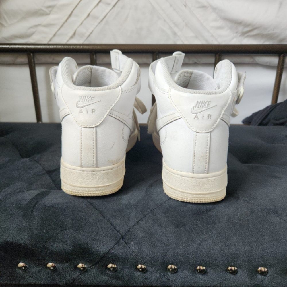 Air forces - Picture 4 of 5